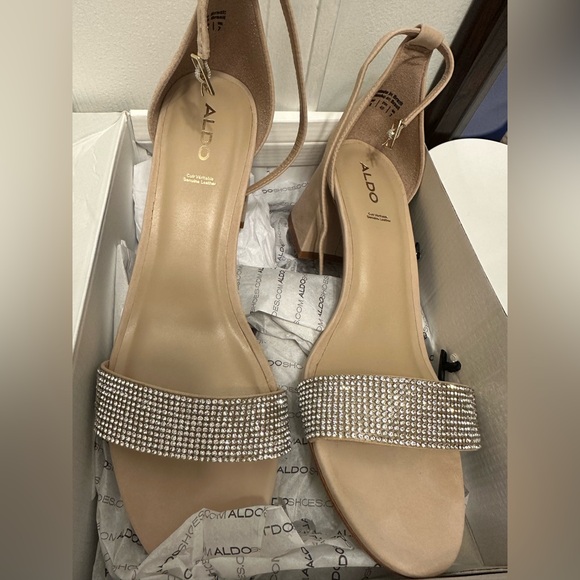 Aldo Pristine Strappy Sandal NEW Size 9 - Picture 6 of 10